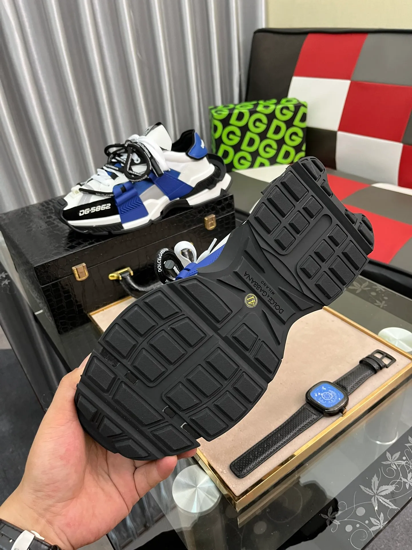 Ex-factory price 680⌚️⌚️[DG~] Men's casual shoes 2022z cabinet simultaneous sale 🔷Multiple colors🔜Handmade upper with graffiti fabric ➕Genuine leather lining, comfortable and breathable, sole: Original comfortable handmade graffiti wear-resistant outsole, ⚠️The real thing 📱Photography🎬The real thing is better. Code number 38-44